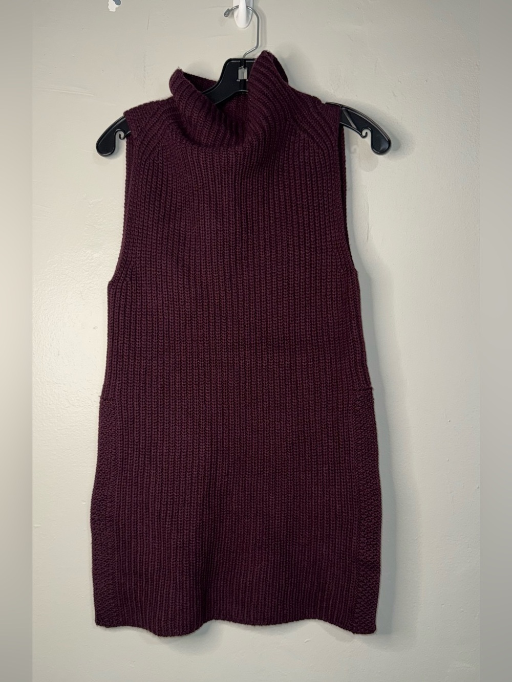 Aritzia Wilfred Wool Sleeveless Turtleneck Vest in Deep Plum